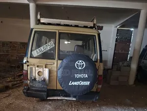 Toyota Land Cruiser 1992 Gray