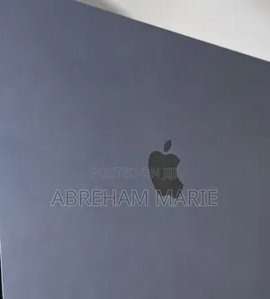 New Laptop Apple MacBook Air 2025 M4 16GB Intel Core i7 SSD 256GB