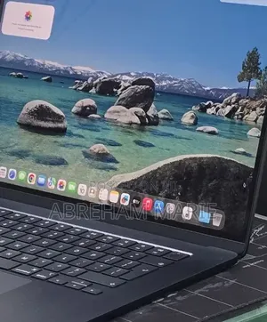 New Laptop Apple MacBook Air 2025 M4 16GB Intel Core i7 SSD 256GB