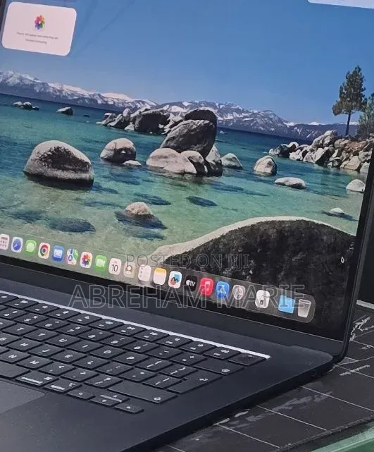 New Laptop Apple MacBook Air 2025 M4 16GB Intel Core i7 SSD 256GB