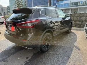 Nissan Qashqai 2018 Brown