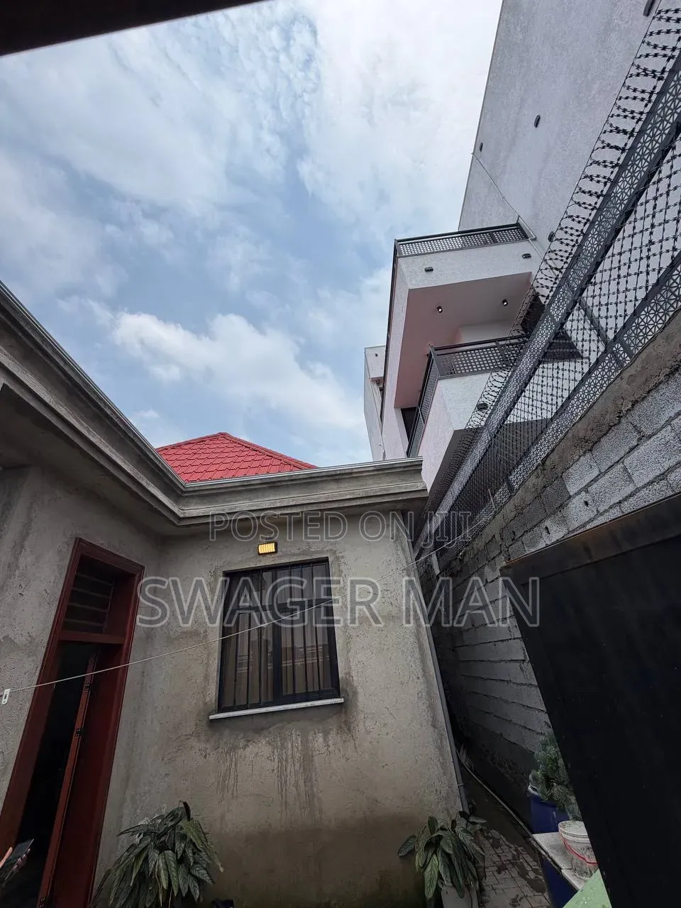 Furnished 5bdrm Villa in Tafo, Yeka for sale