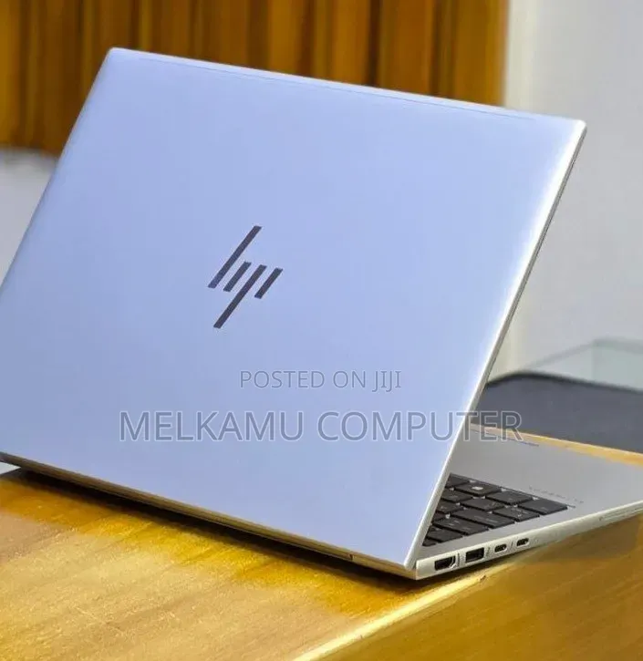 New Laptop HP Elitebook 830 G11 16GB Intel Core Ultra 7 SSD 512GB
