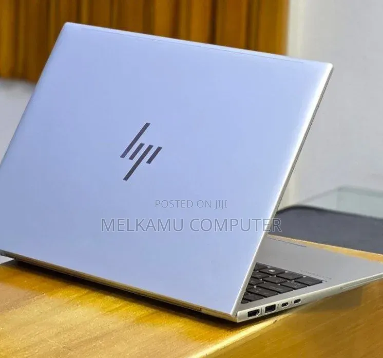 New Laptop HP Elitebook 830 G11 16GB Intel Core Ultra 7 SSD 512GB