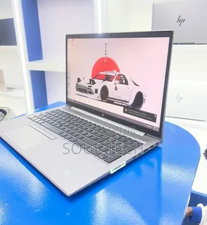 New Laptop HP ZBook Firefly G8 16GB Intel Core i7 SSD 512GB
