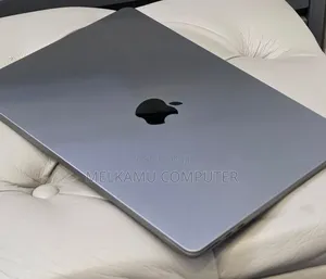 New Laptop Apple MacBook Air 2022 M2 8GB Apple M1 SSD 256GB