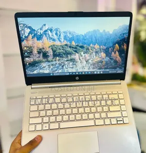 New Laptop HP 8GB AMD Ryzen 3 SSD 256GB
