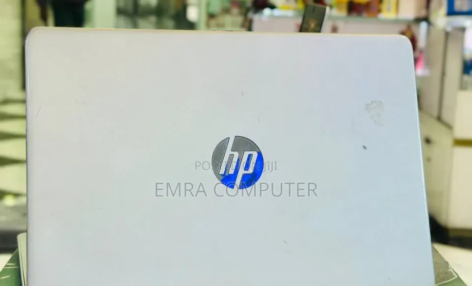 New Laptop HP 8GB AMD Ryzen 3 SSD 256GB