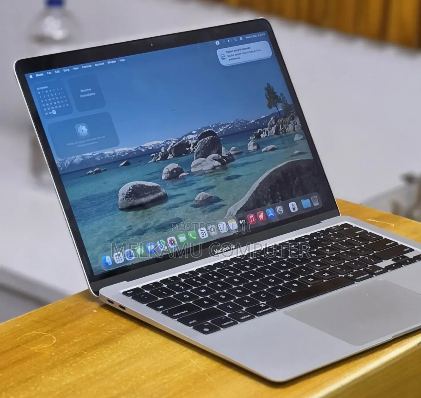 New Laptop Apple MacBook Air 2020 M1 8GB Apple M1 SSD 256GB