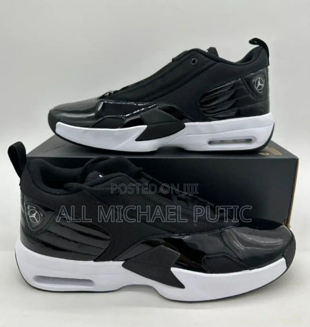 Nike Air Jordan Max Aura 6 Shoes