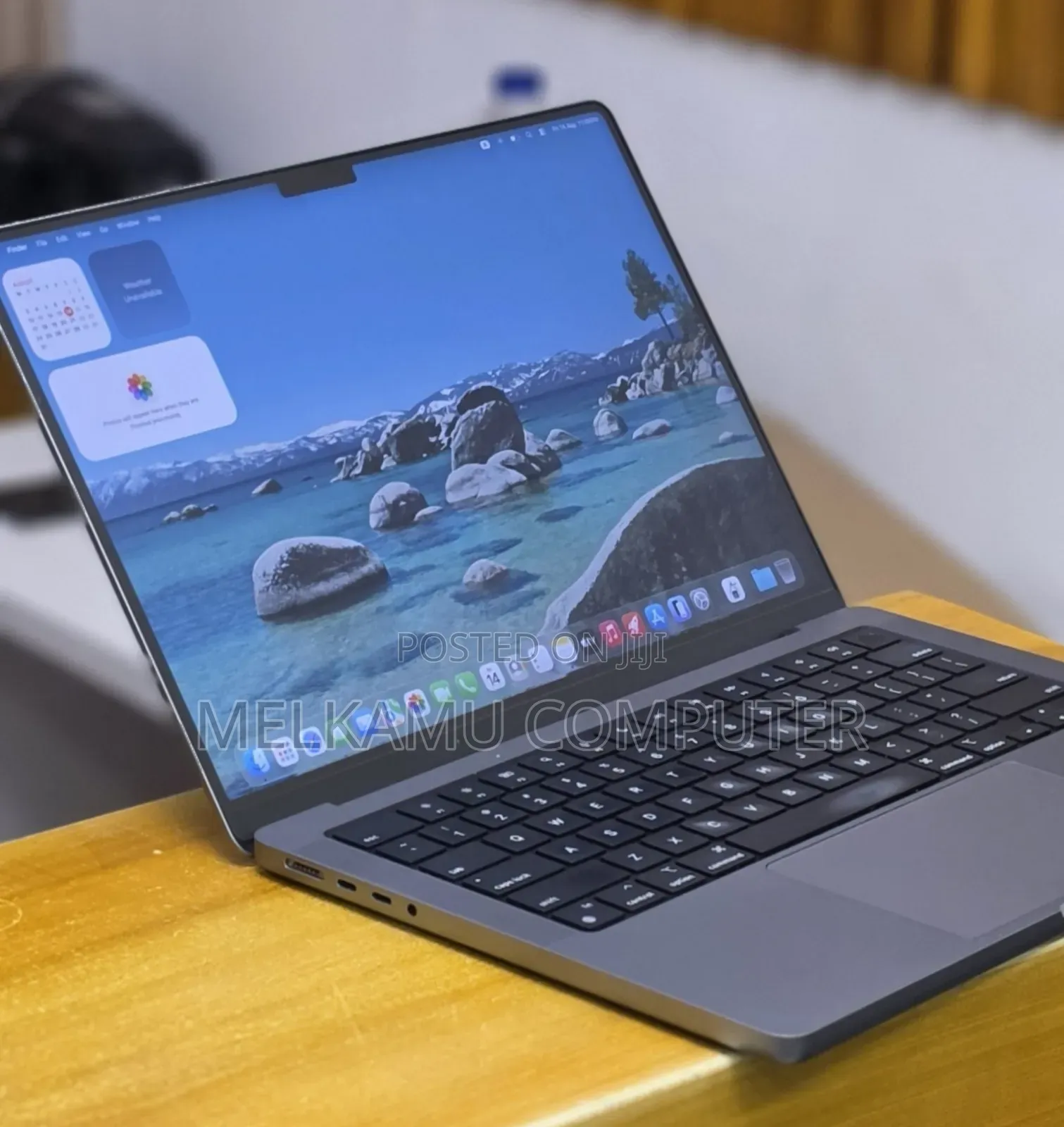 New Laptop Apple MacBook Pro 2020 M1 32GB Apple M1 Pro SSD 512GB