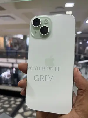 Apple iPhone 15 128 GB Green