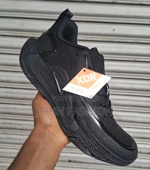 Nike Streetball Charge