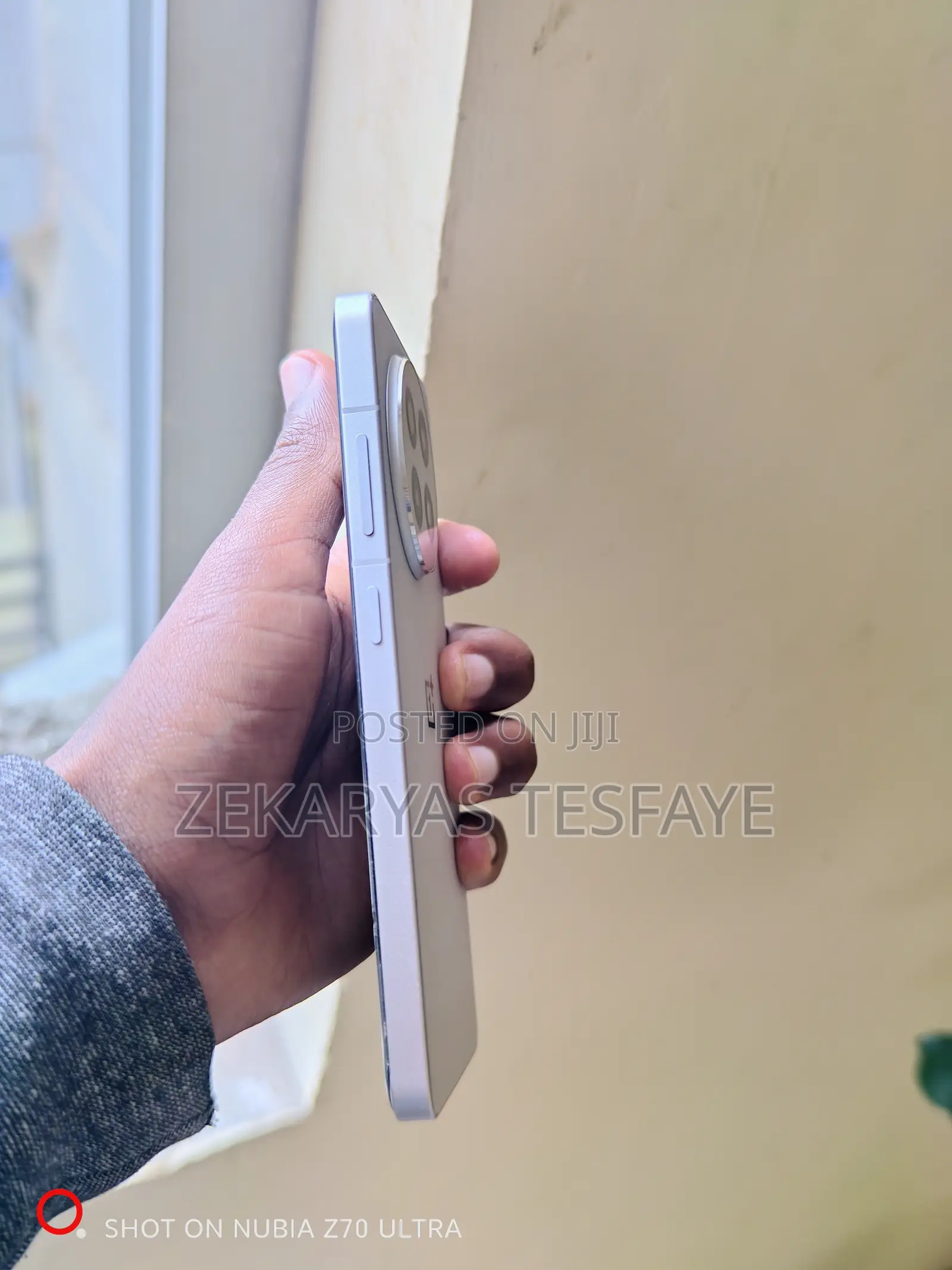 New OnePlus 13R 512 GB Gold