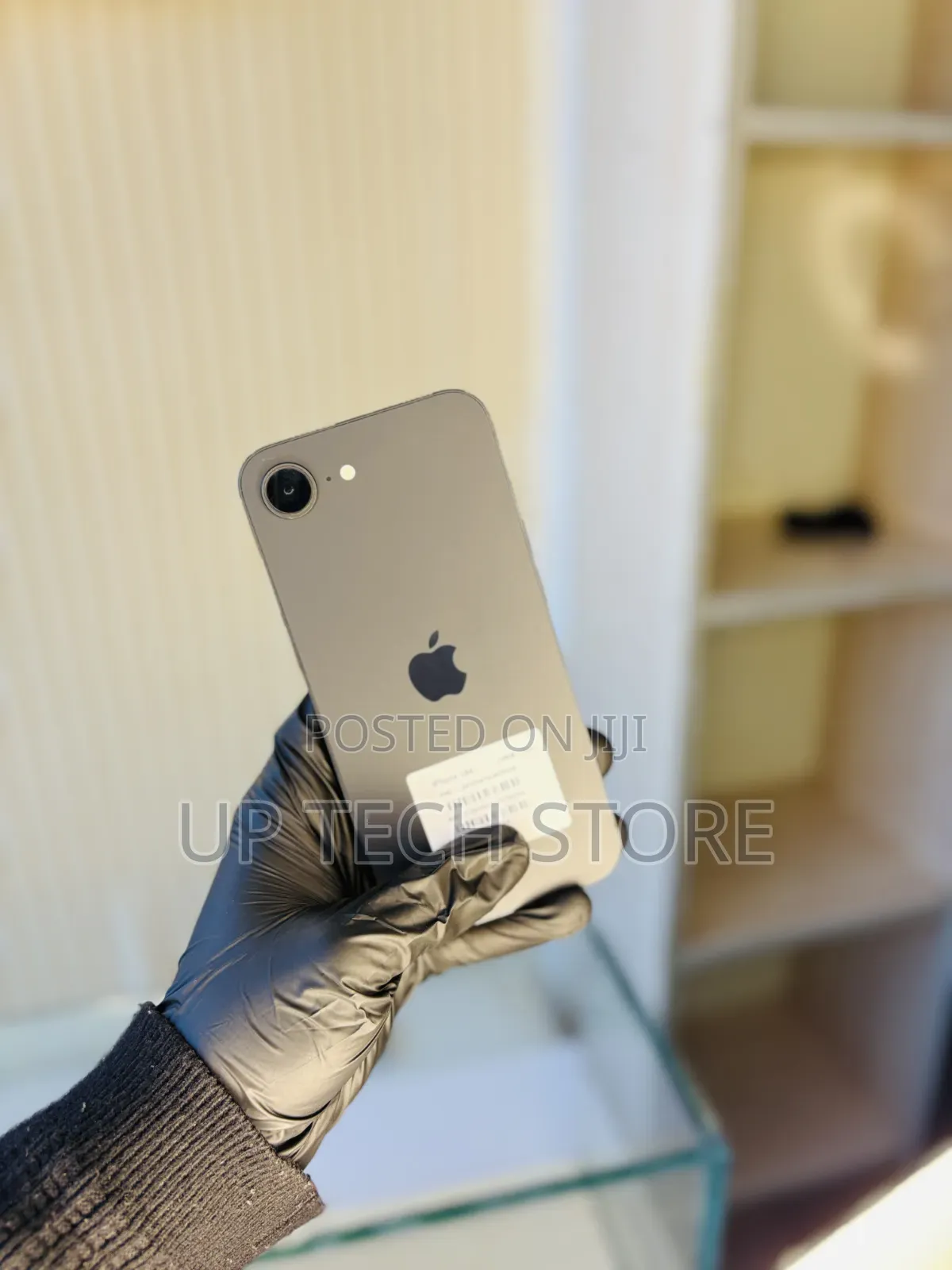 New Apple iPhone 16e 128 GB