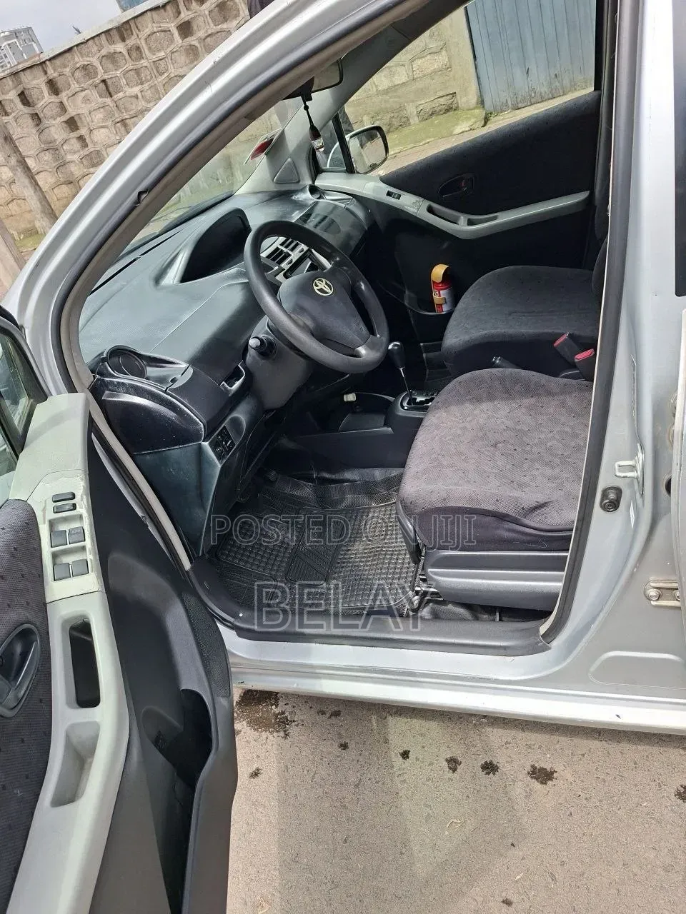 Toyota Yaris 2009 Silver