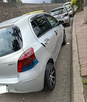 Toyota Yaris 2009 Silver