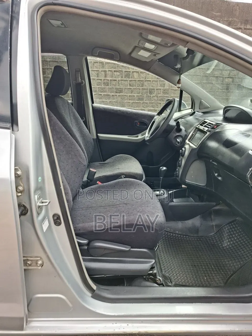 Toyota Yaris 2009 Silver