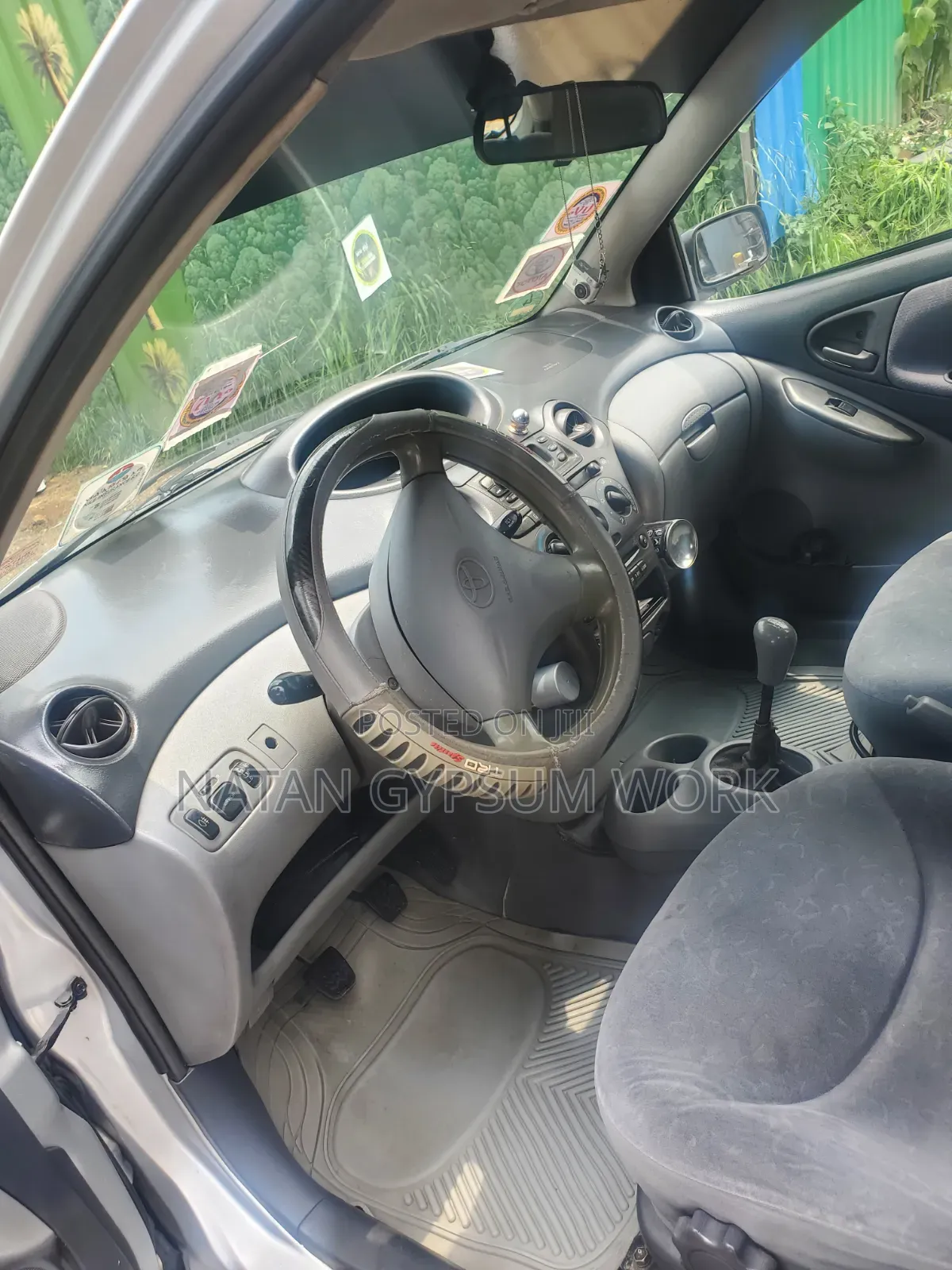 Toyota Yaris 1.5 2000 Silver