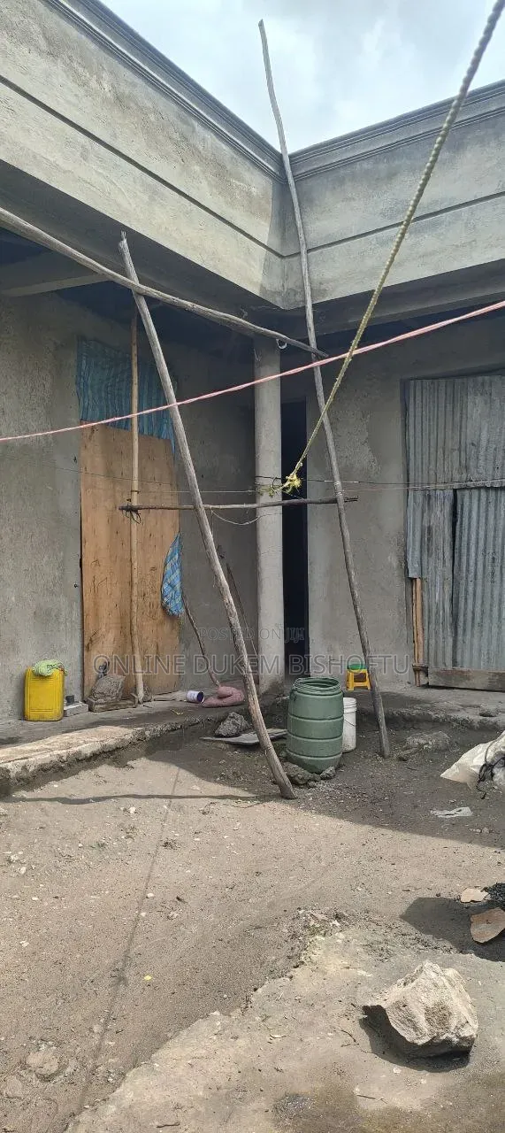 Furnished 7bdrm Villa in Bishoftu Dukam, Oromia-Finfinne for sale
