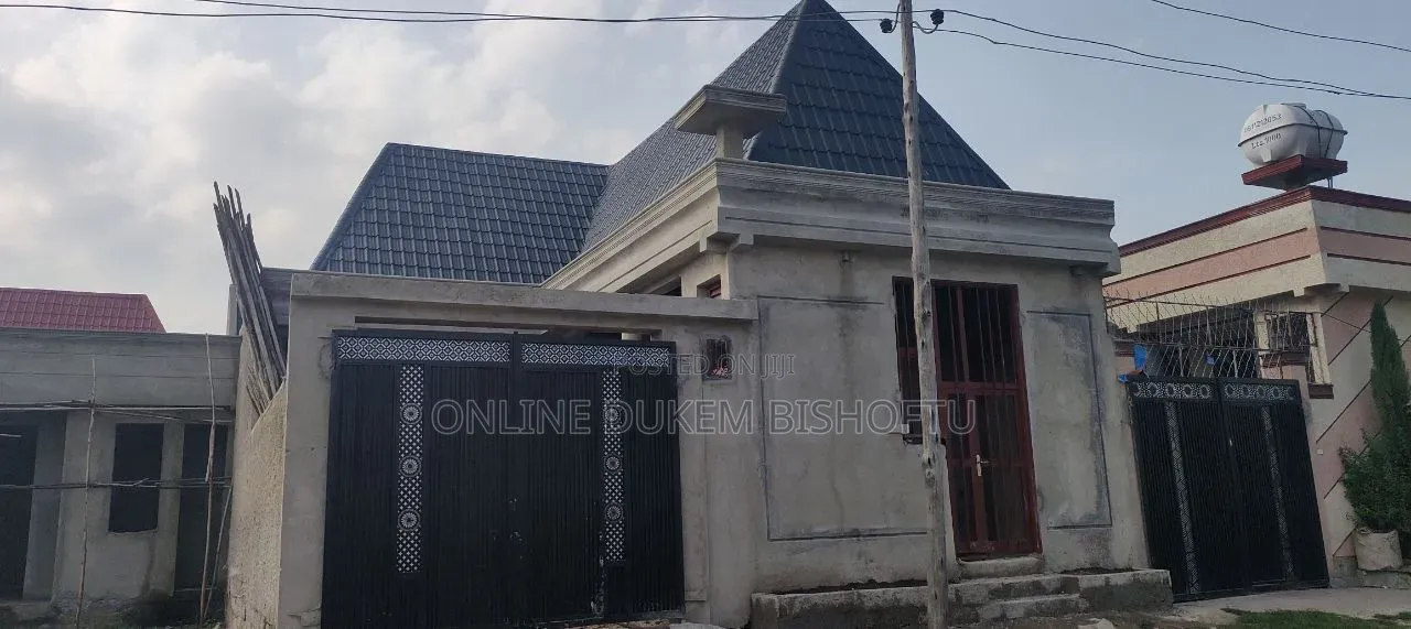 Furnished 8bdrm Villa in Bishoftu Dukam, Oromia-Finfinne for sale