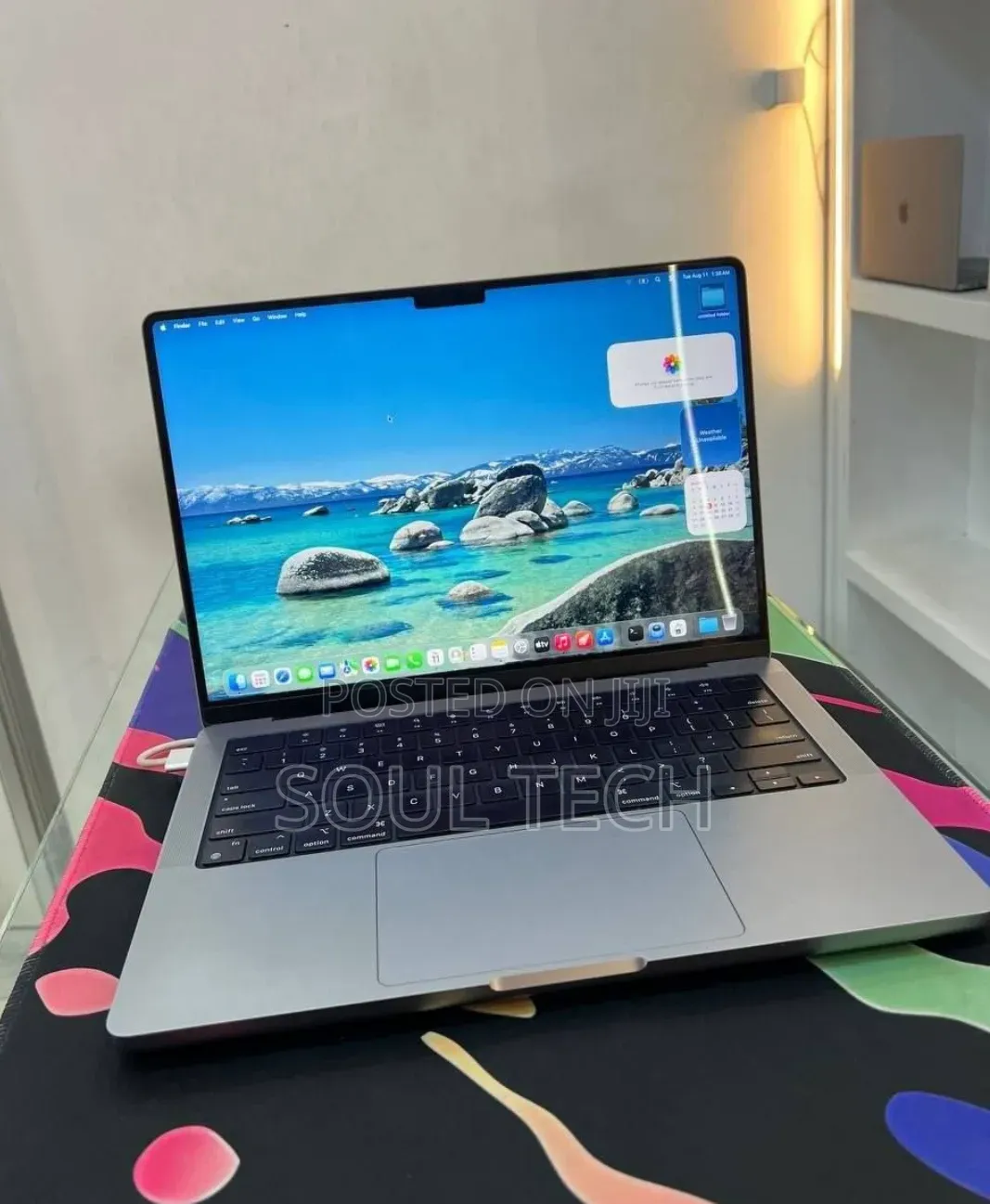 New Laptop Apple MacBook Pro 2023 M3 8GB Apple M3 SSD 512GB