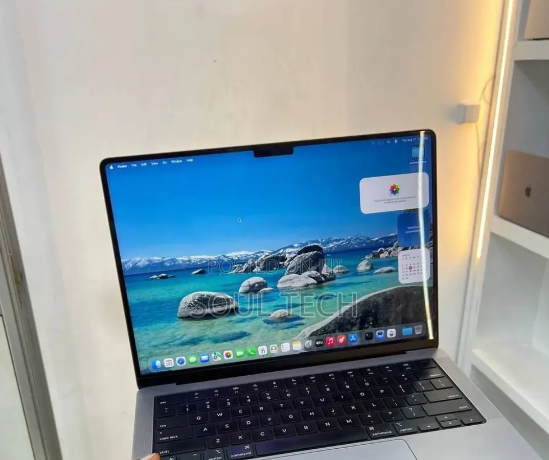 New Laptop Apple MacBook Pro 2023 M3 8GB Apple M3 SSD 512GB