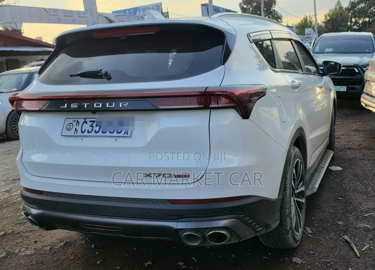 Jetour X70 Plus 1.5 7-Seater FWD 2022 White