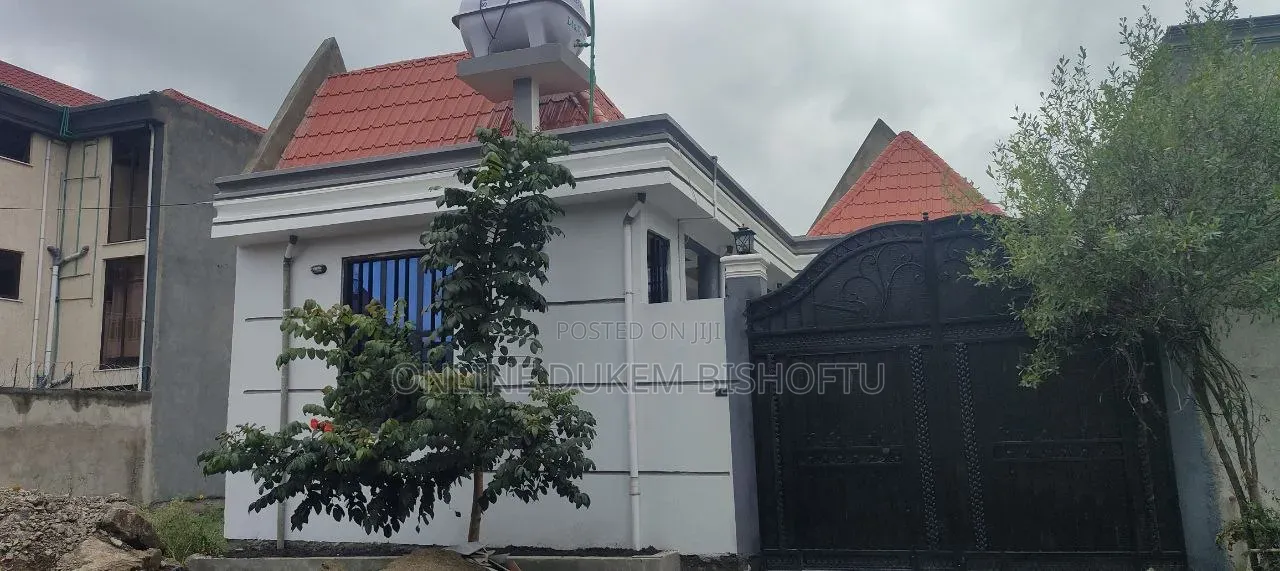 Furnished 10bdrm House in Bishoftu Dukam, Oromia-Finfinne for sale