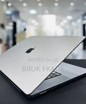 New Laptop Apple MacBook Pro 2021 M1 16GB Apple M1 Pro SSD 512GB