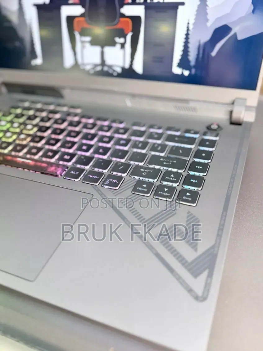New Laptop Asus ROG Strix G15 16GB Intel Core i9 SSD 1T
