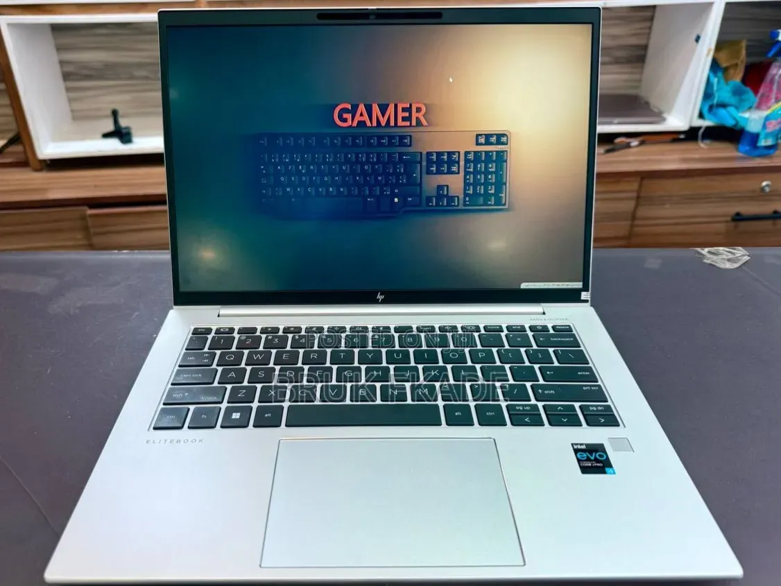 New Laptop HP EliteBook 840 G10 16GB Intel Core i5 SSD 512GB