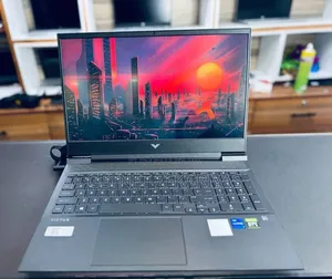 New Laptop HP Victus 16 16GB Intel Core i7 SSD 512GB