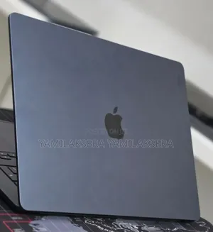 New Laptop Apple MacBook Air 2025 M4 16GB Apple M1 SSD 256GB