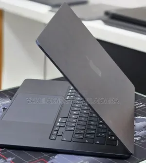 New Laptop Apple MacBook Air 2025 M4 16GB Apple M1 SSD 256GB