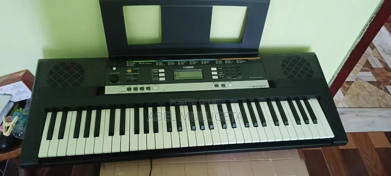 Yamaha PSR E243 Keyboard