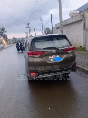 Toyota Rush 2022 Gray