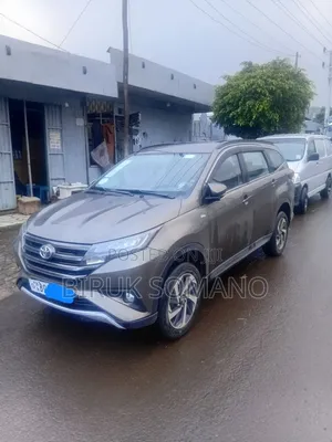 Toyota Rush 2022 Gray