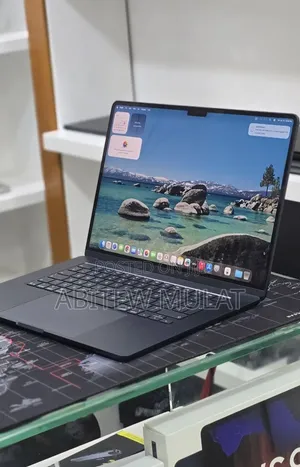 New Laptop Apple MacBook Air 2025 M4 16GB Apple M4 SSD 256GB