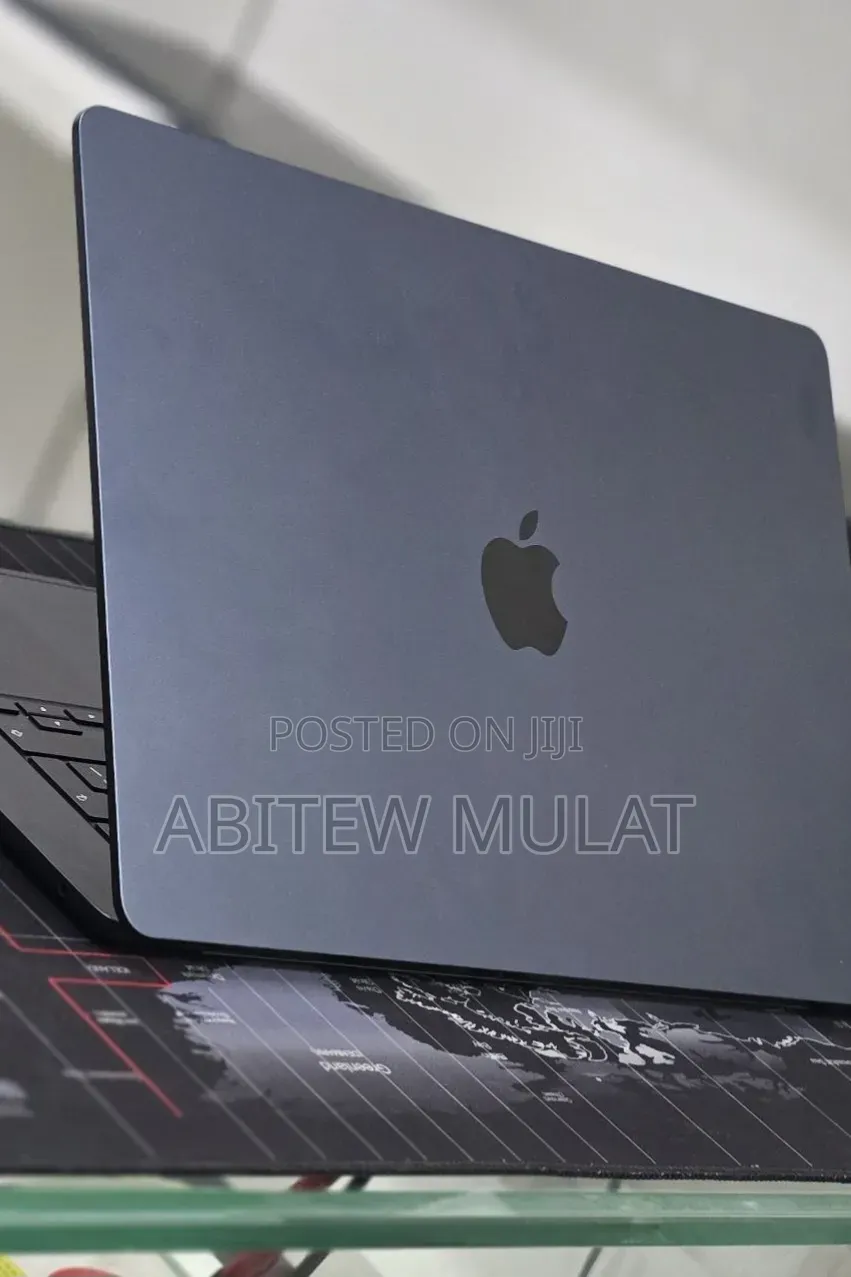 New Laptop Apple MacBook Air 2025 M4 16GB Apple M4 SSD 256GB