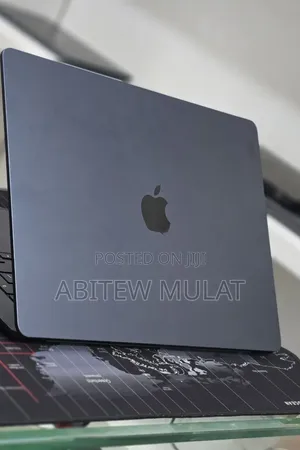 New Laptop Apple MacBook Air 2025 M4 16GB Apple M4 SSD 256GB