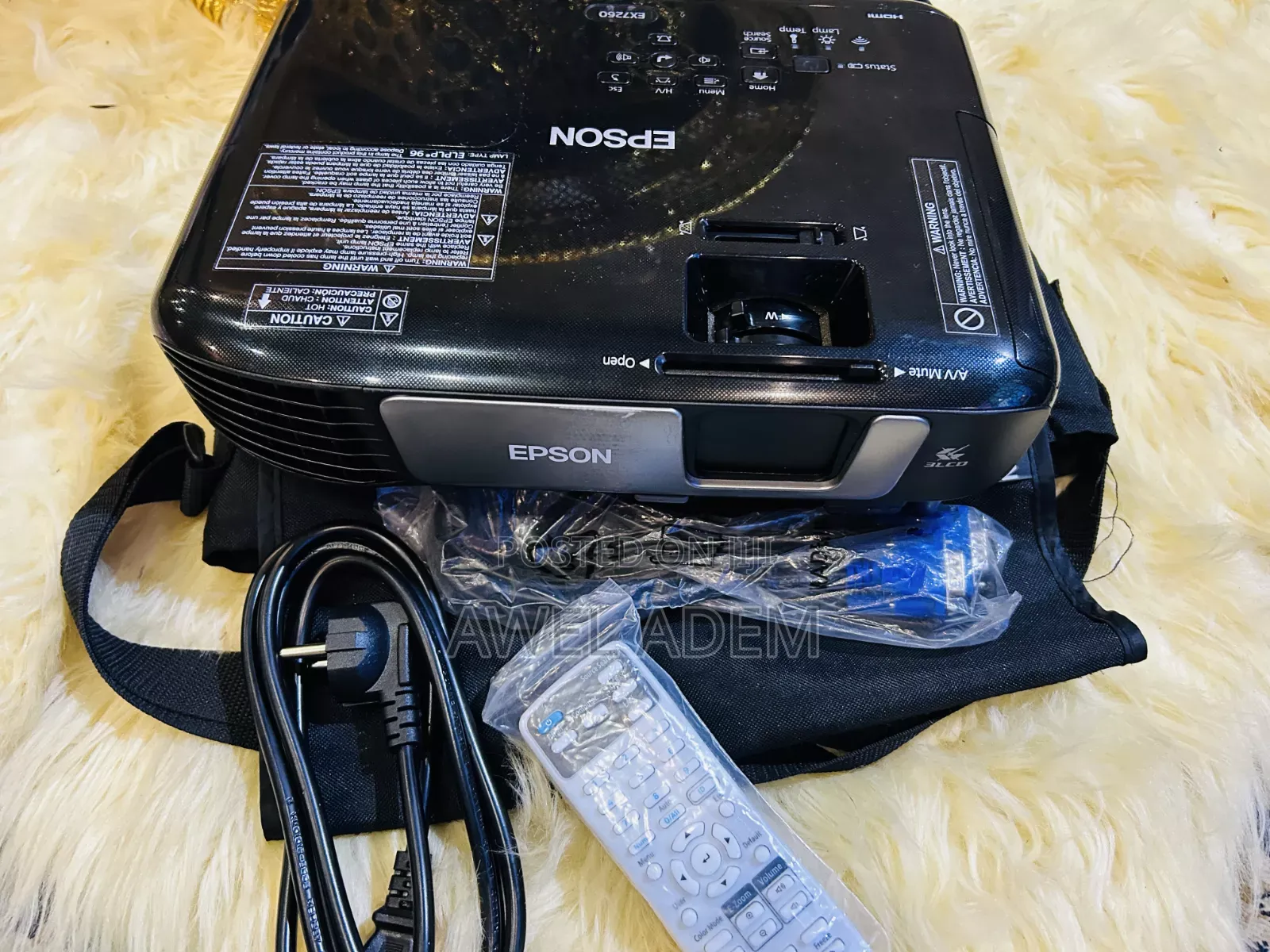 Epson Pro EX7260
XGA 3LCD WiFi Wireless Cinema Projector. 3,600 Lumens