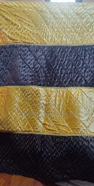 ጎጎ የአልጋ ልብስ እና መጋረጃ (GoGo Bed Sheet Curtain)