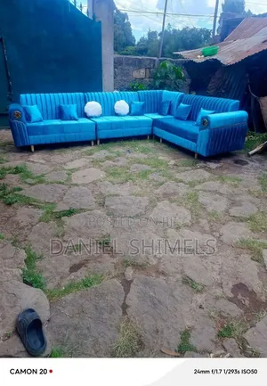 Wide Arm Sofa Design