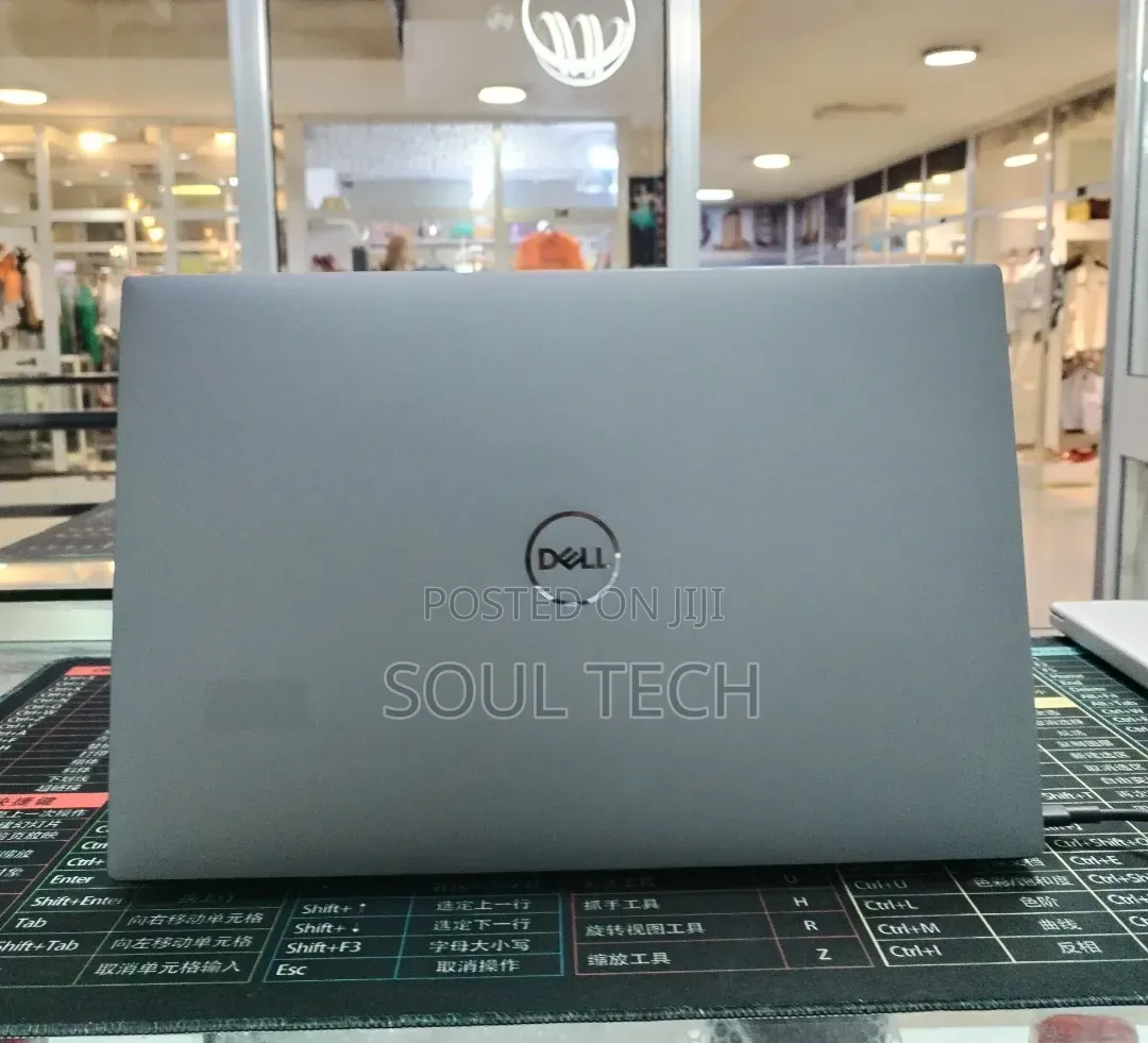 New Laptop Dell Precision 5560 16GB Intel Core i7 SSD 512GB