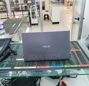 New Laptop Asus Vivobook 15 8GB Intel Core i3 SSD 500GB