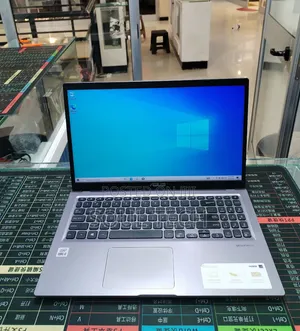 New Laptop Asus Vivobook 15 8GB Intel Core i3 SSD 500GB