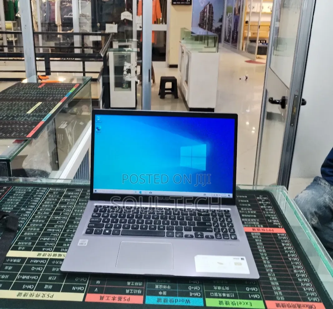 New Laptop Asus Vivobook 15 8GB Intel Core i3 SSD 500GB
