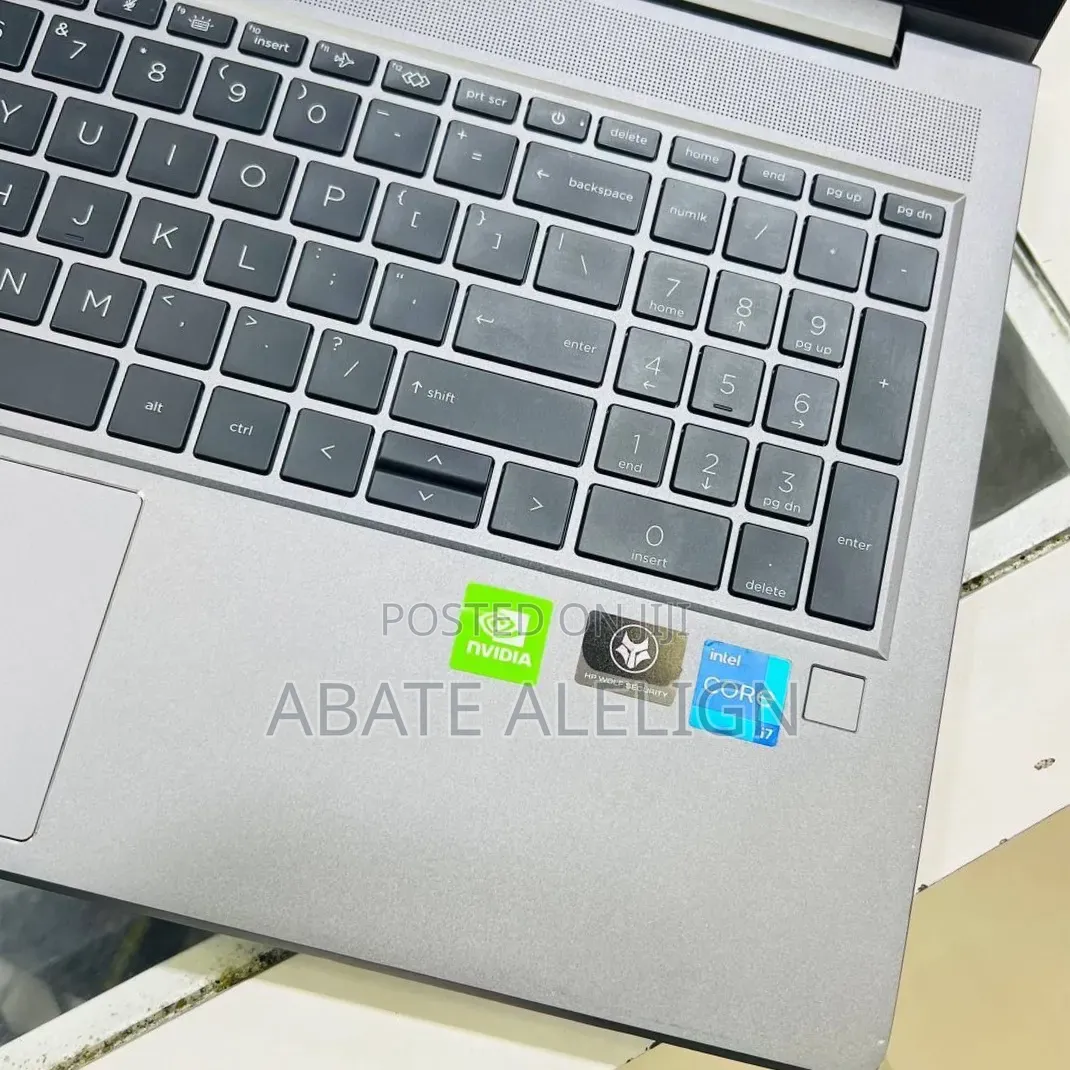 New Laptop HP ZBook 15u 16GB Intel Core i7 SSD 512GB