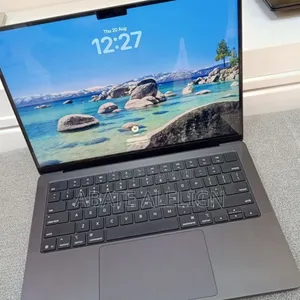 New Laptop Apple MacBook Pro 2025 M5 16GB Apple M5 Pro SSD 512GB